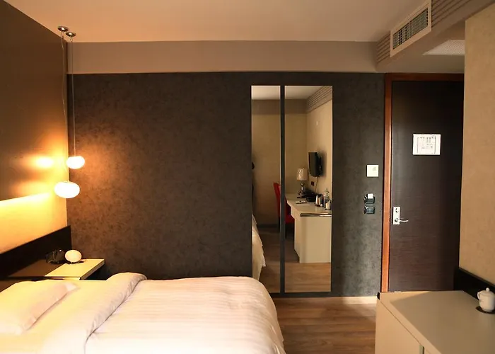 Hotel Huaxia Milano